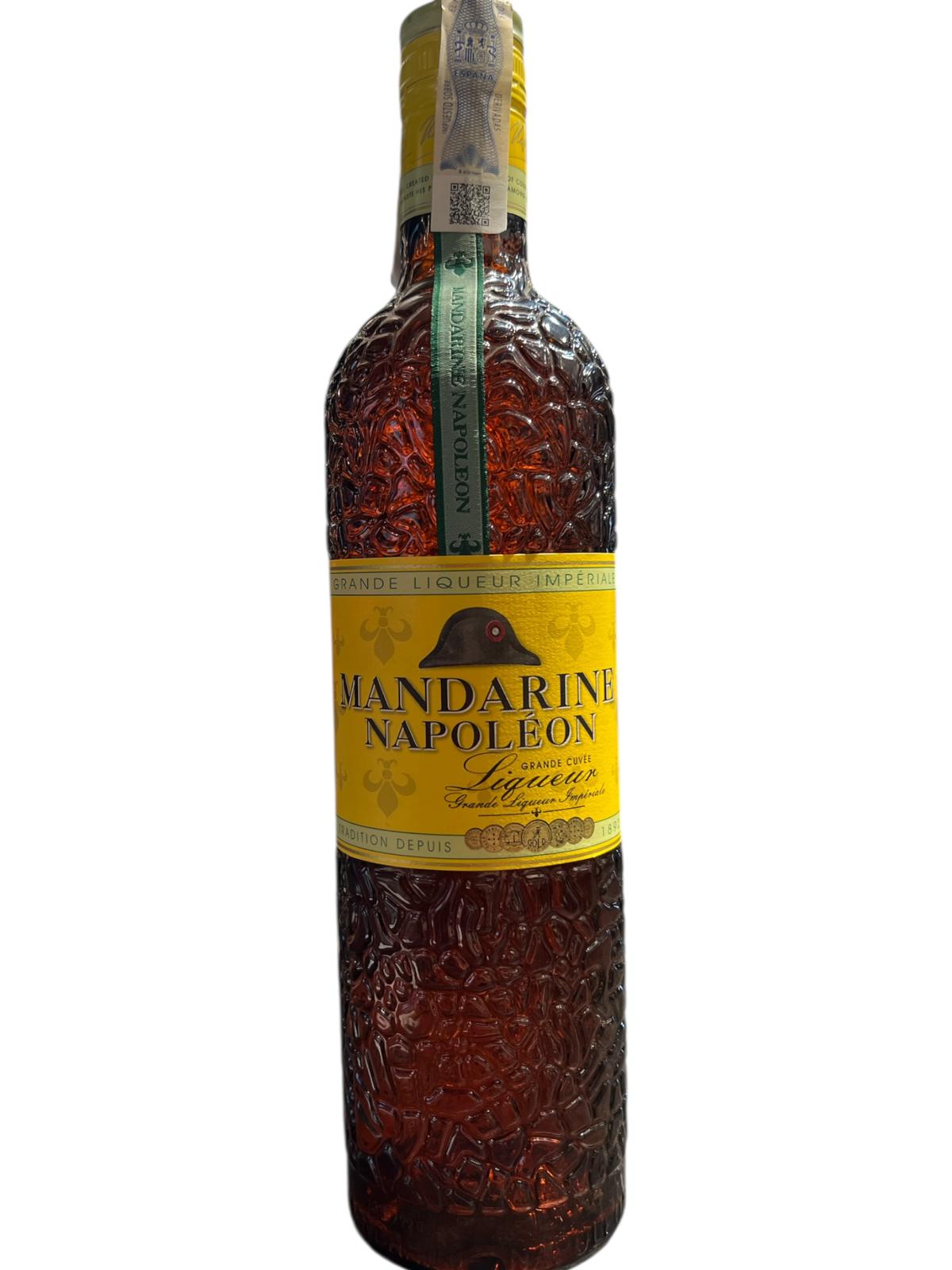 Mandarine Napoléon ブランデー 700ml 40% MANDARINE NAPOLEON LICOR 700ML
