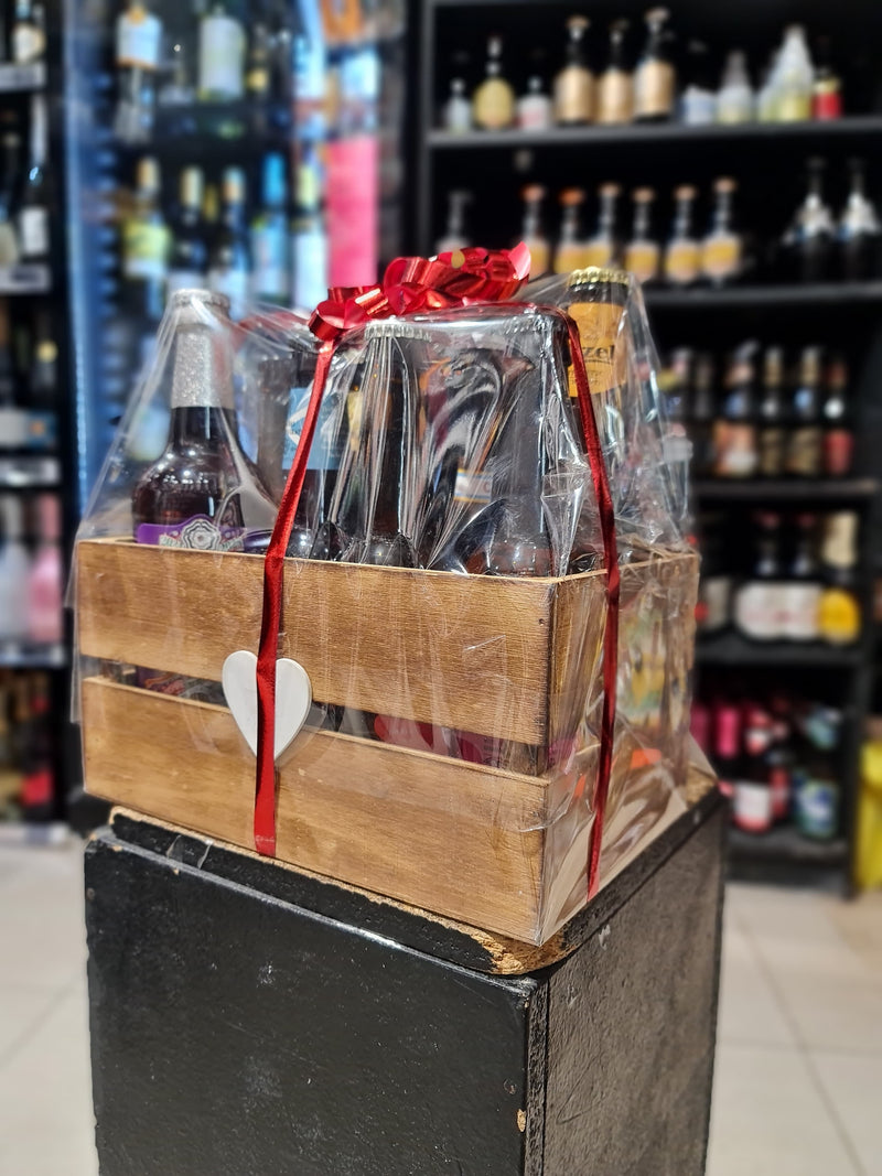 DÍA DEL PADRE / CESTA DE REGALO CAPACIDAD 6 LATAS/BOTELLAS CERVEZAS